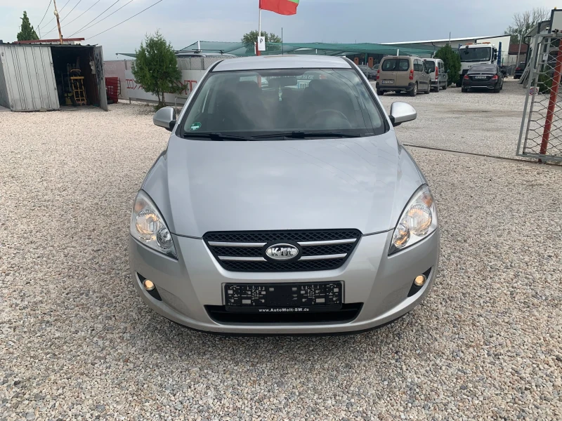 Kia Ceed 1.4i - 6300 лв. / 3221.14 € - 11204972 1