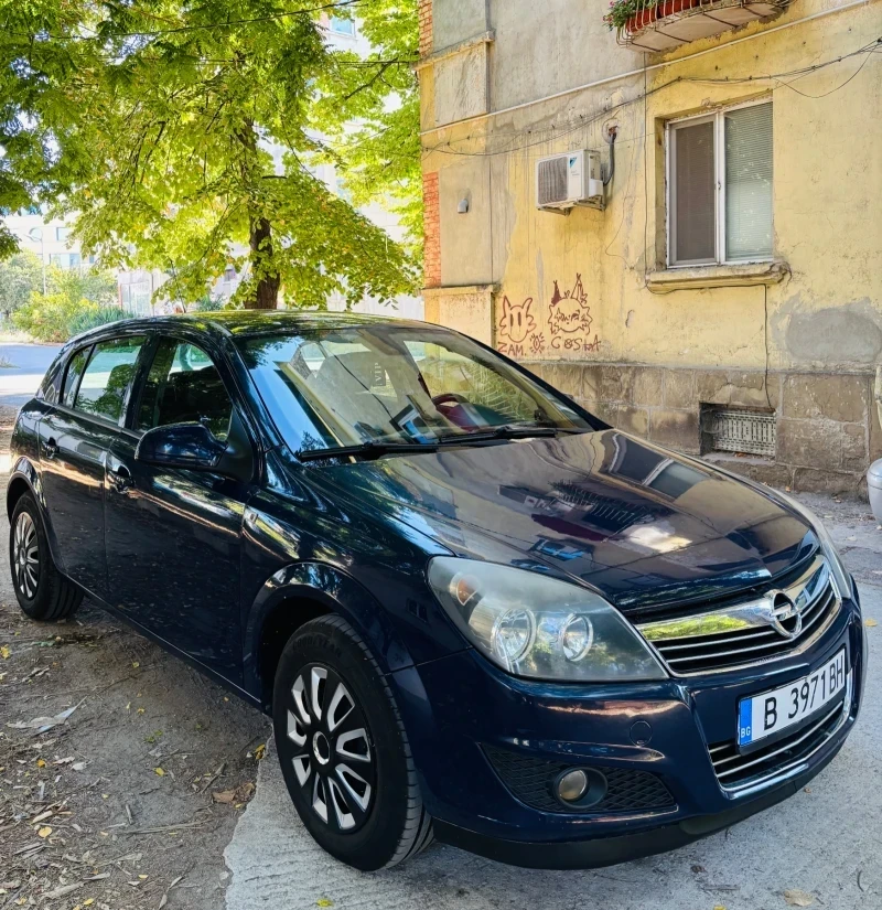 Opel Astra 1.7 CDTI, снимка 3 - Автомобили и джипове - 52891519