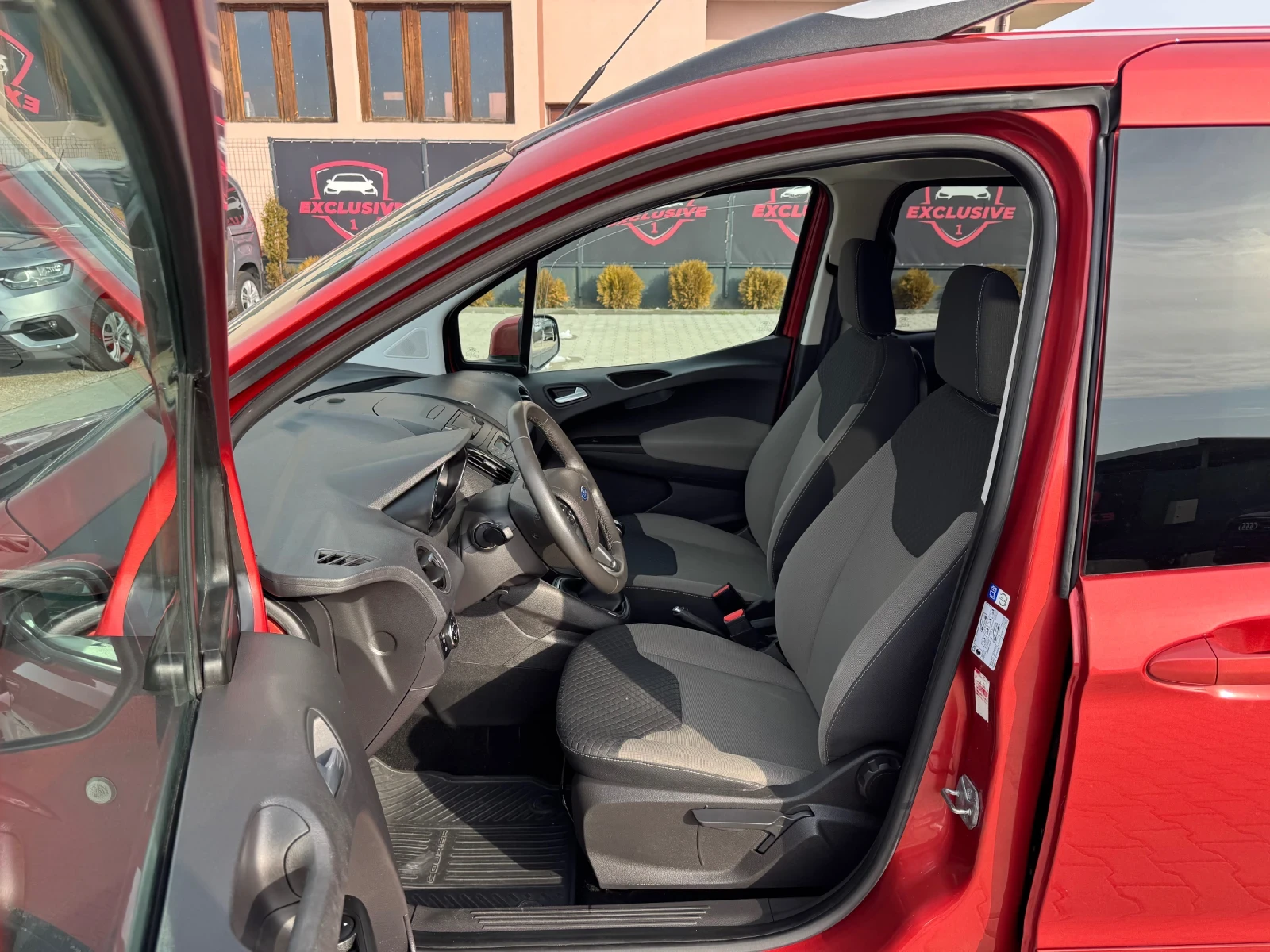 Ford Courier 1.5TDCI EURO-6 - изображение 9