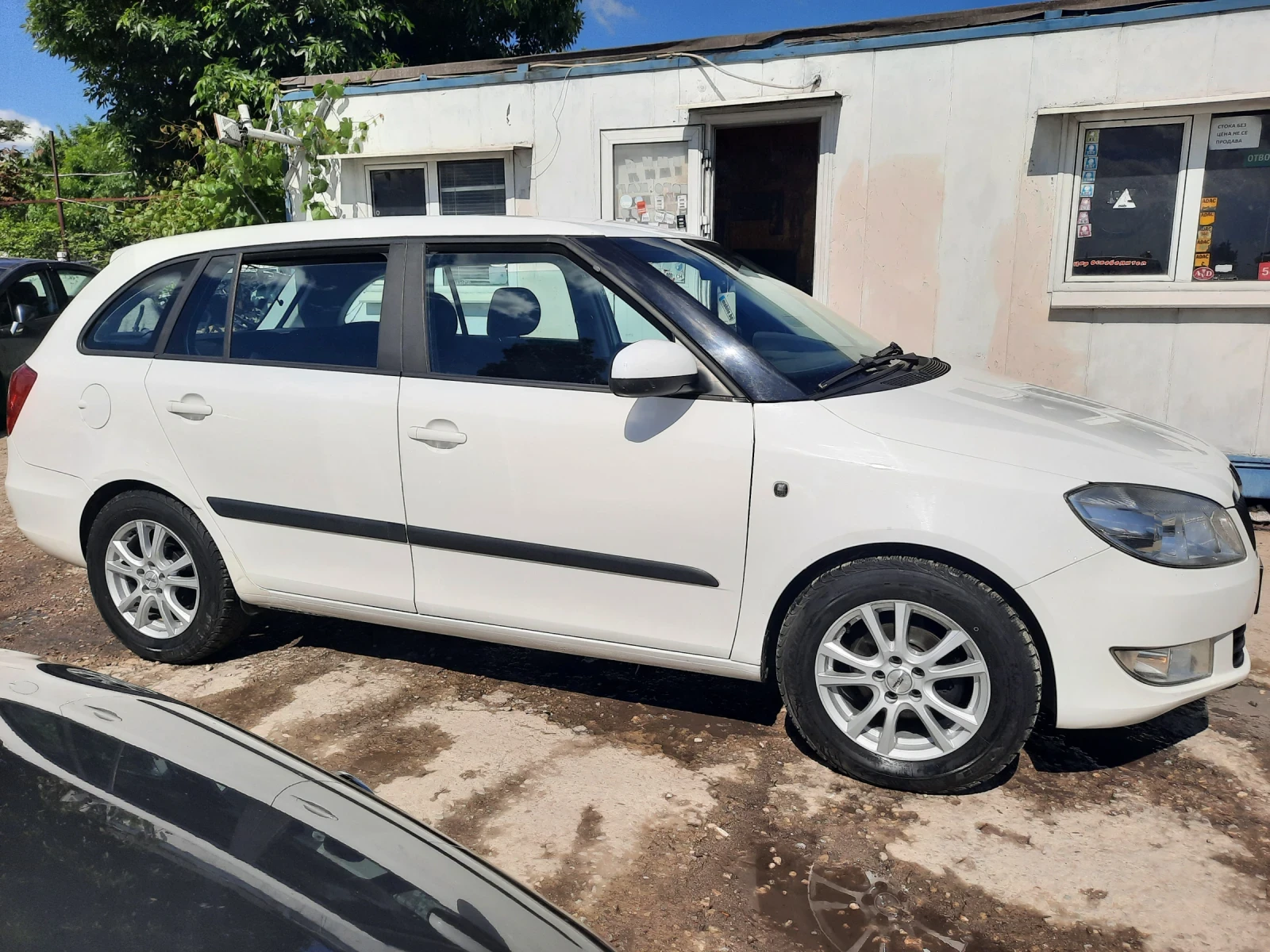 Skoda Fabia 2011та КАТО НОВА - изображение 4