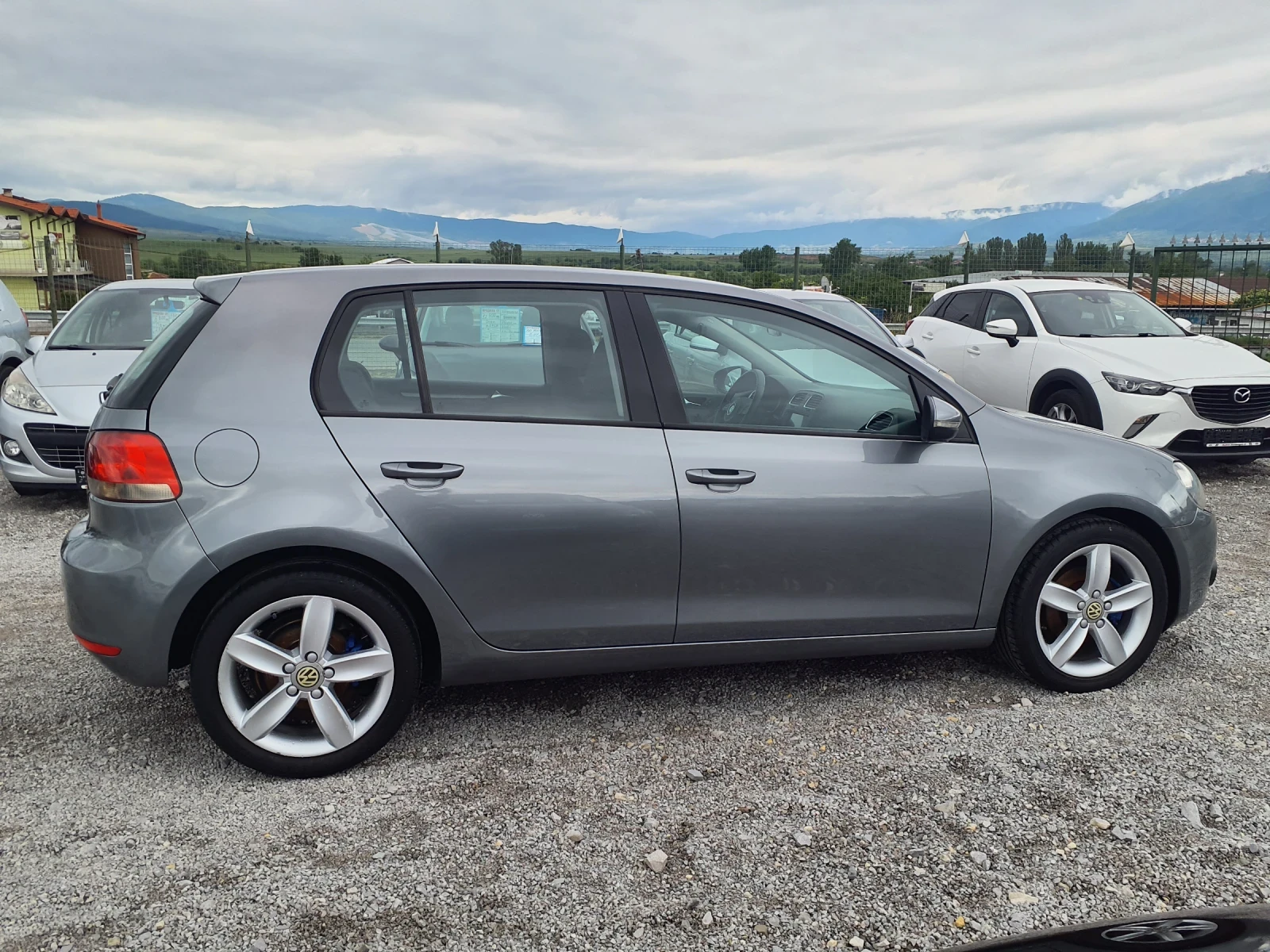 VW Golf 1.6 I NEW-LINE-102 к.с - изображение 6