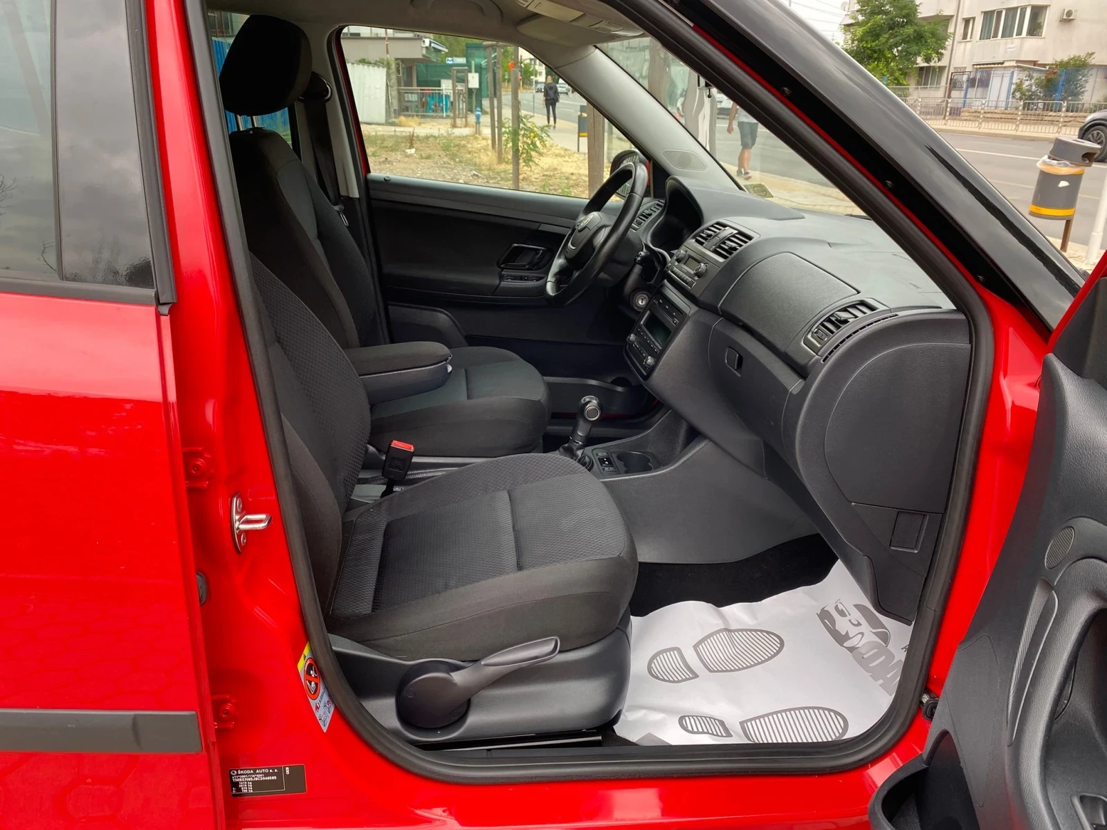 Skoda Fabia 1.2i/AVTOMAT - изображение 9