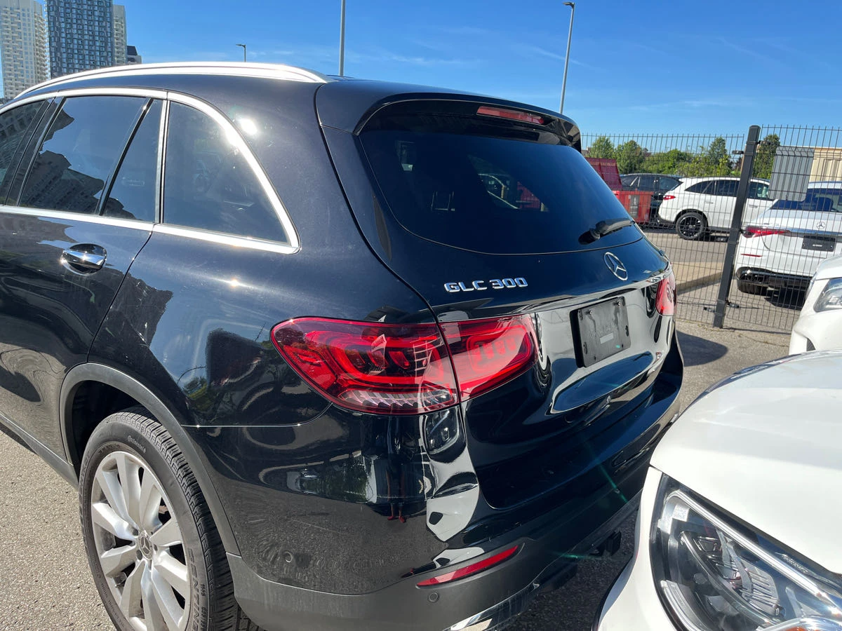 Mercedes-Benz GLC 300 * CARFAX* ОПЦИЯ ЗА ФИНАНСИРАНЕ*  - изображение 4