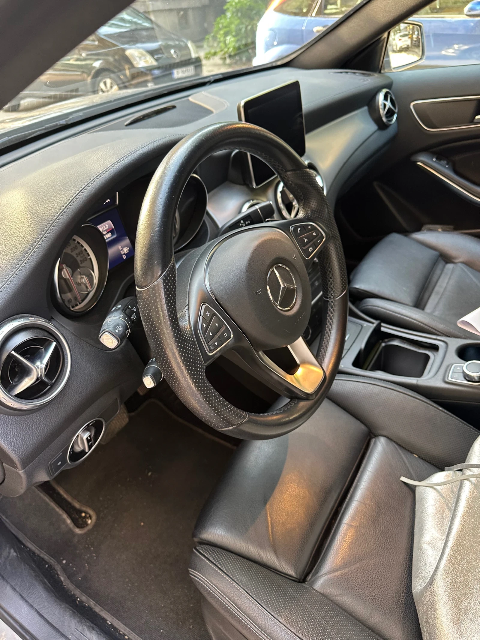 Mercedes-Benz 220    220d 4MATIC - изображение 4