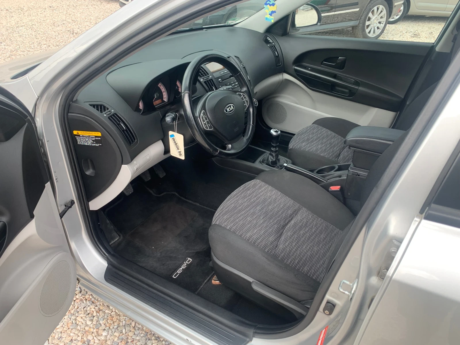 Kia Ceed 1.4i - изображение 9
