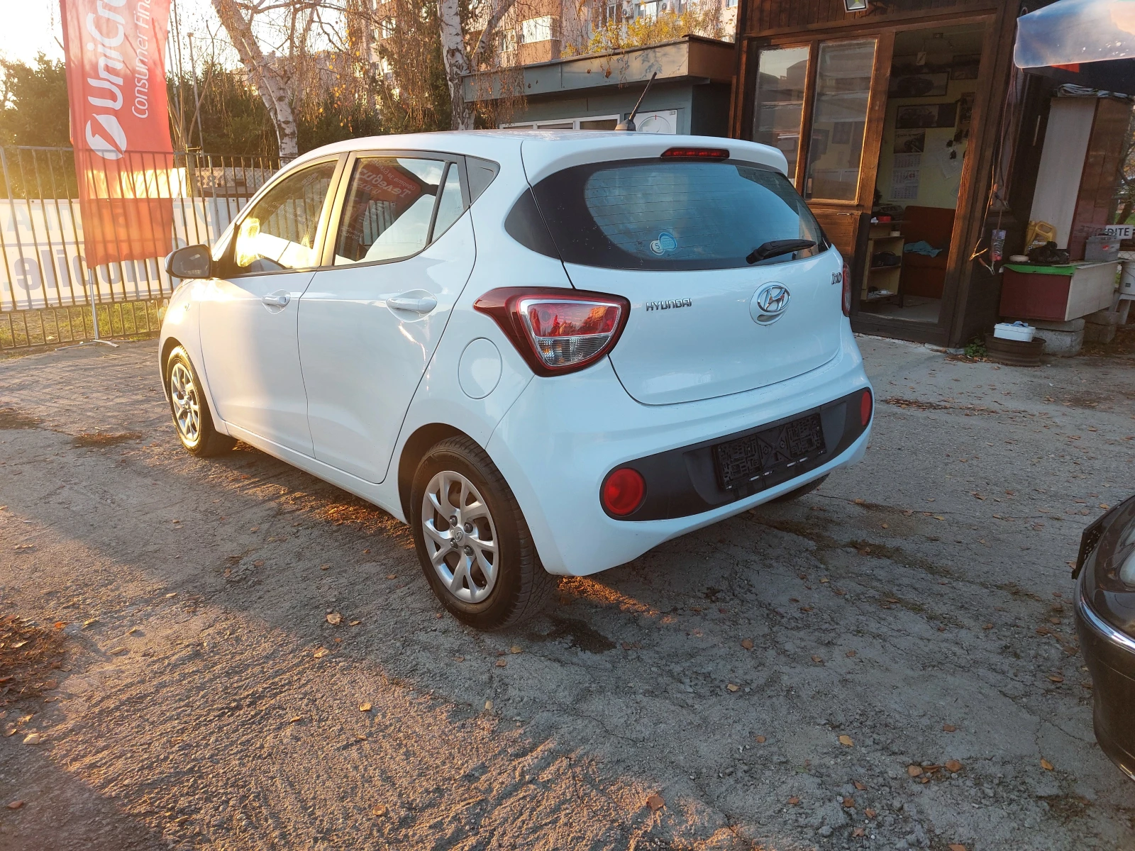 Hyundai I10 1.0i - изображение 4