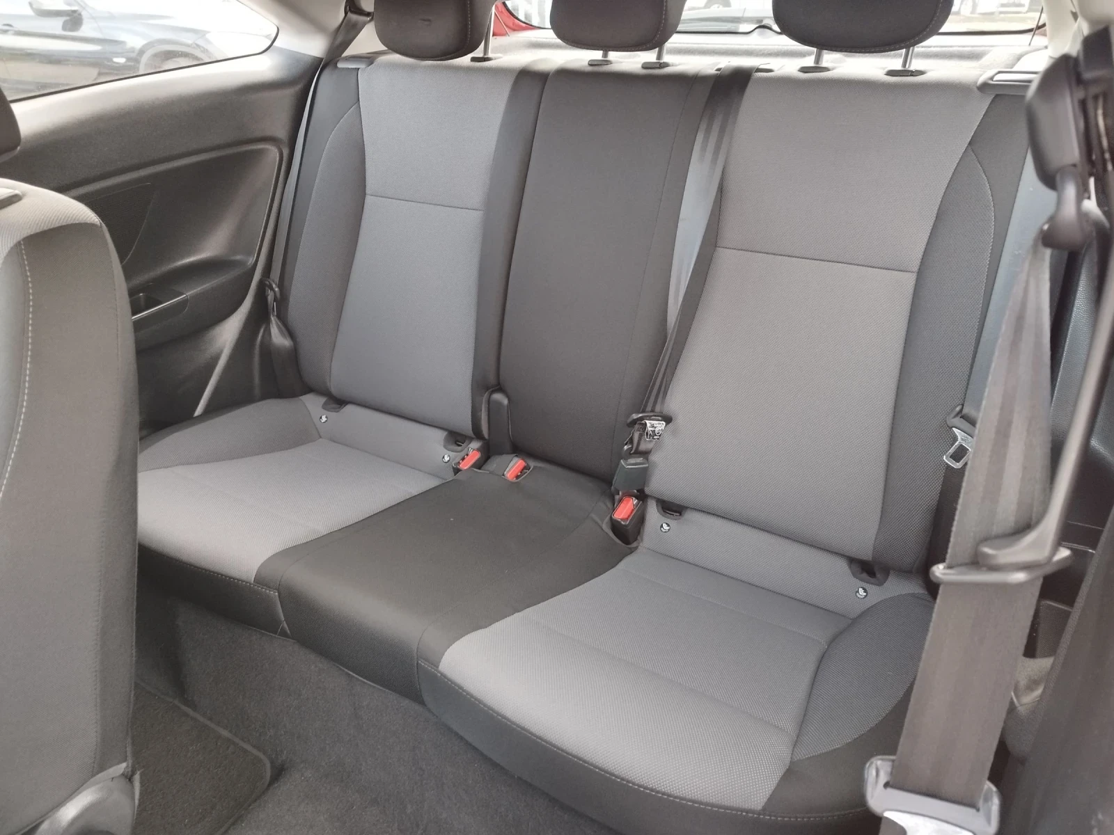 Hyundai I20 1.2I 84��. �6 | Mobile.bg � ����������� 11