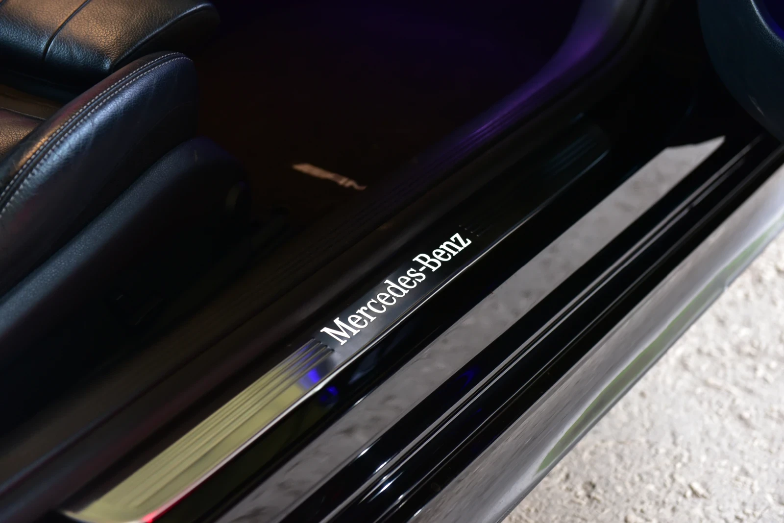 Mercedes-Benz E 350  Coupe AMG 4-MATIC 9G-Tronic, снимка 10 - Автомобили и джипове - 54117077