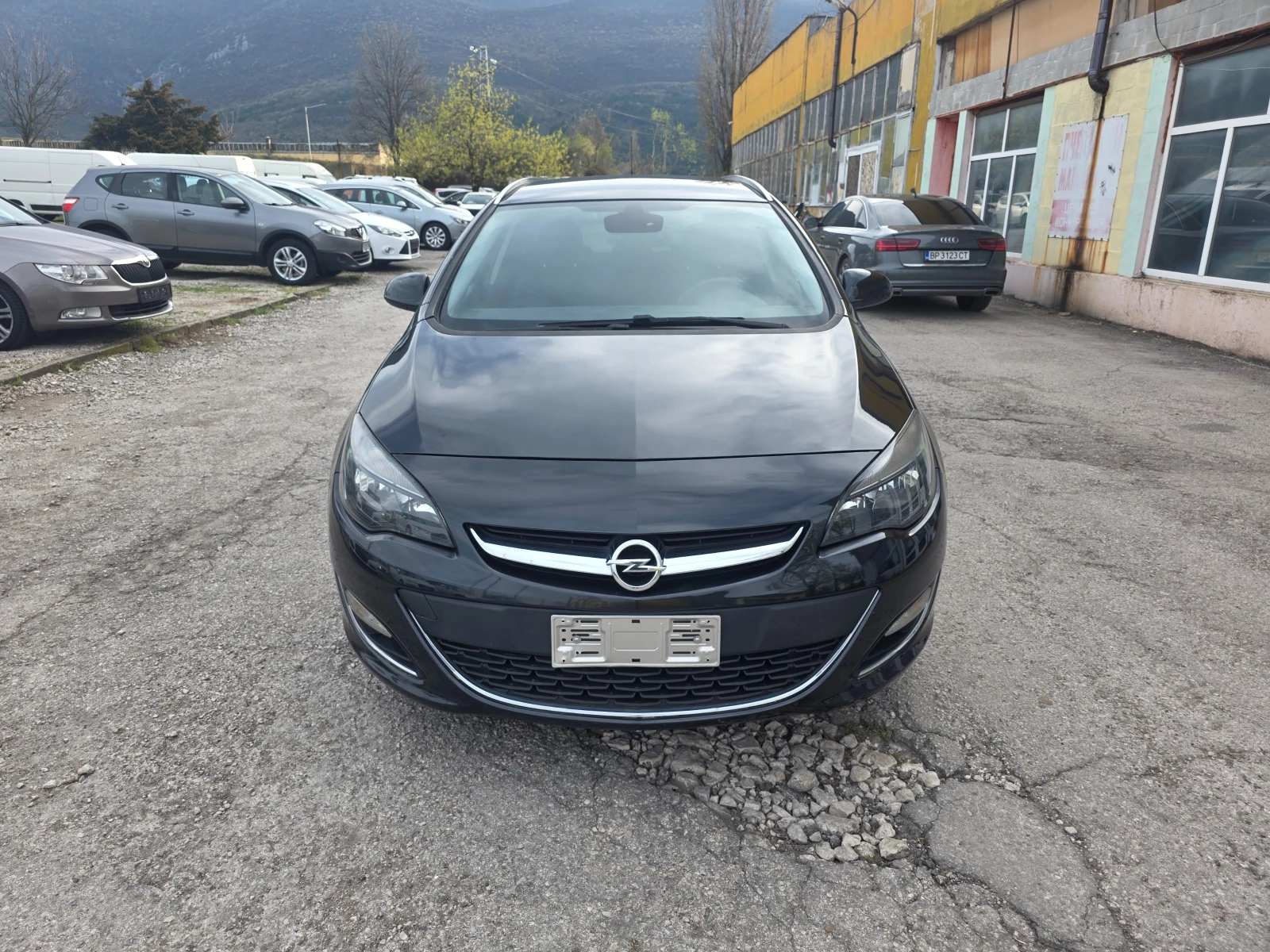 Opel Astra 1.6CDTI NAVI ITALY, снимка 2 - Автомобили и джипове - 54181207