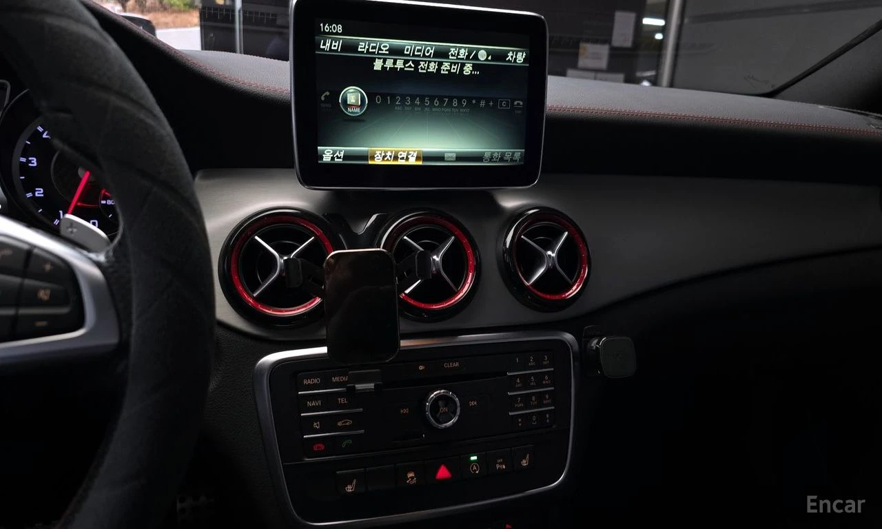 Mercedes-Benz CLA 45 AMG 4MATIC* ПОДГРЕВ* КАМЕРА* КЕЙЛЕС* , снимка 9 - Автомобили и джипове - 54426886
