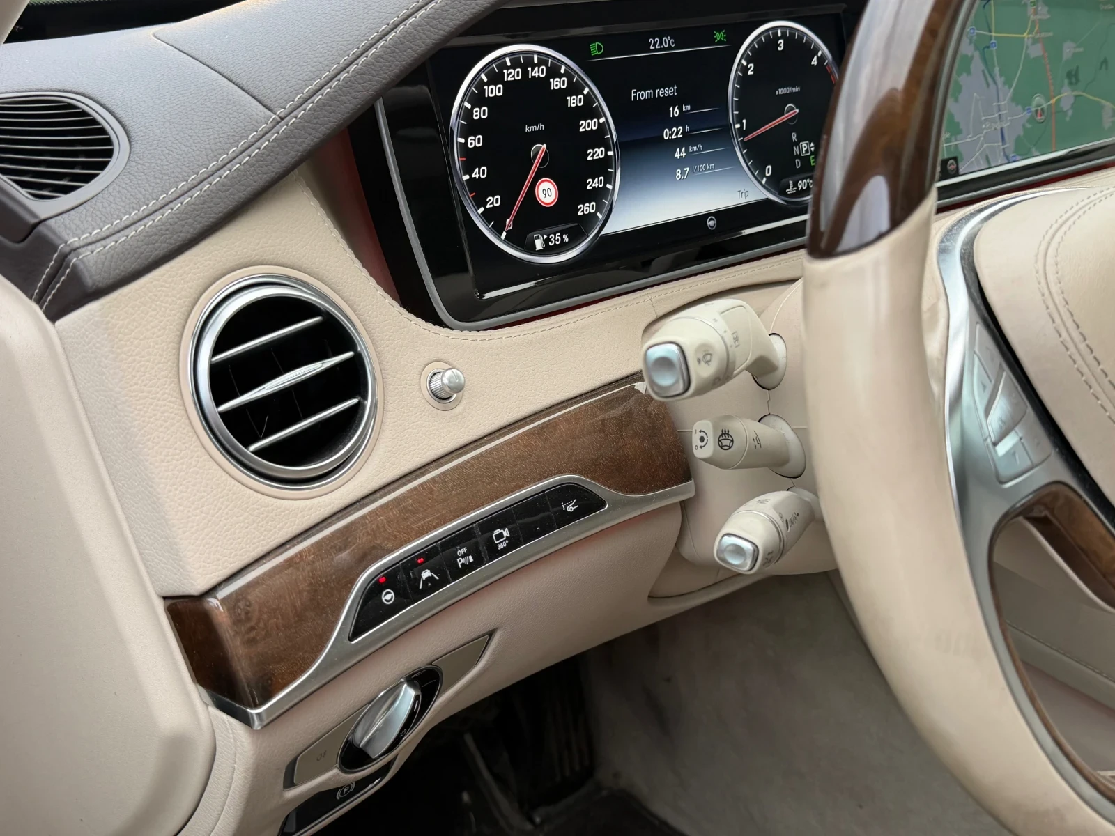 Mercedes-Benz S 350 4 MATIC / LONG / PANORAMA / HEADUP / FULL, снимка 15 - Автомобили и джипове - 54459201