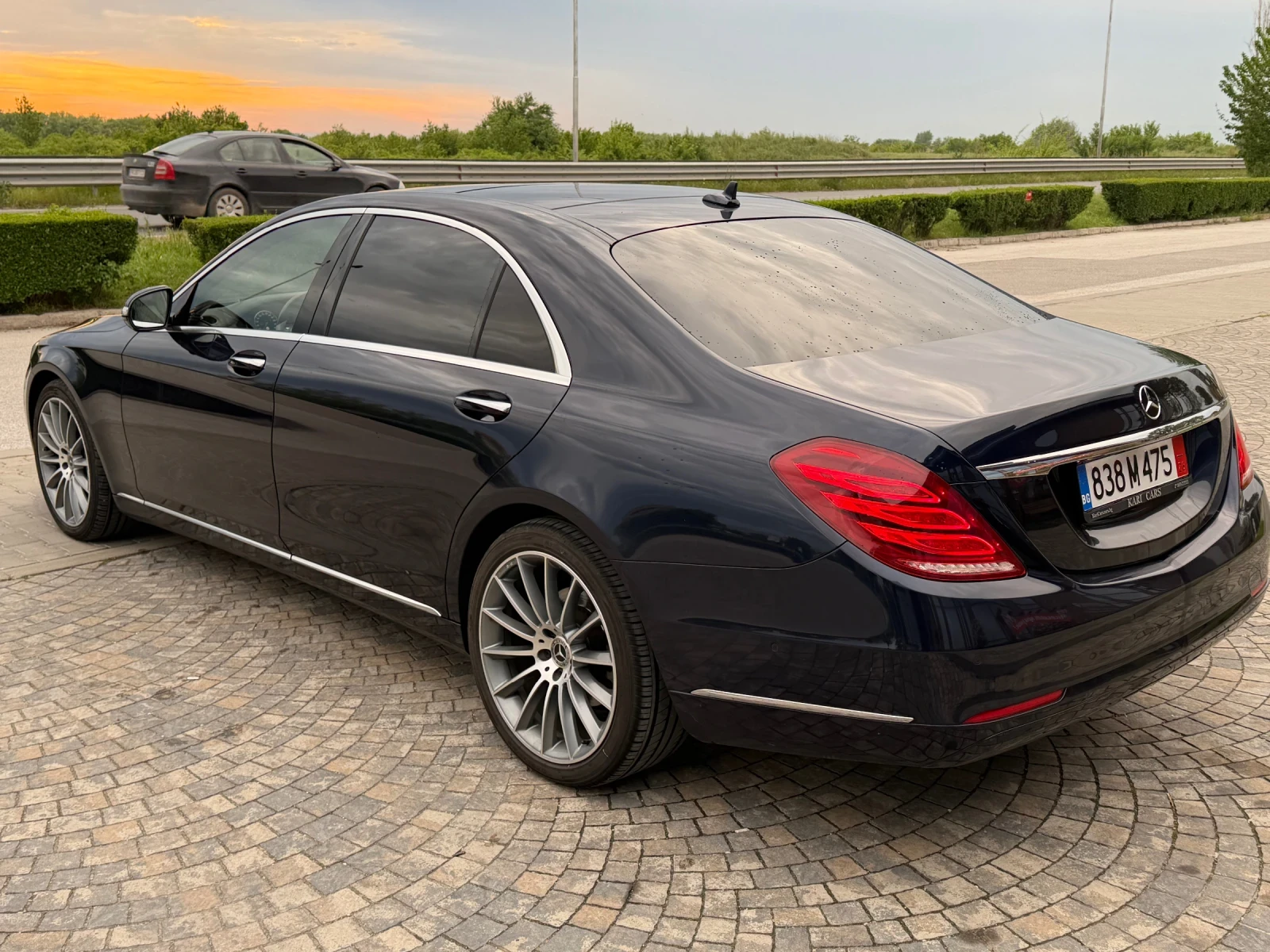 Mercedes-Benz S 350 4 MATIC / LONG / PANORAMA / HEADUP / FULL, снимка 6 - Автомобили и джипове - 54459201