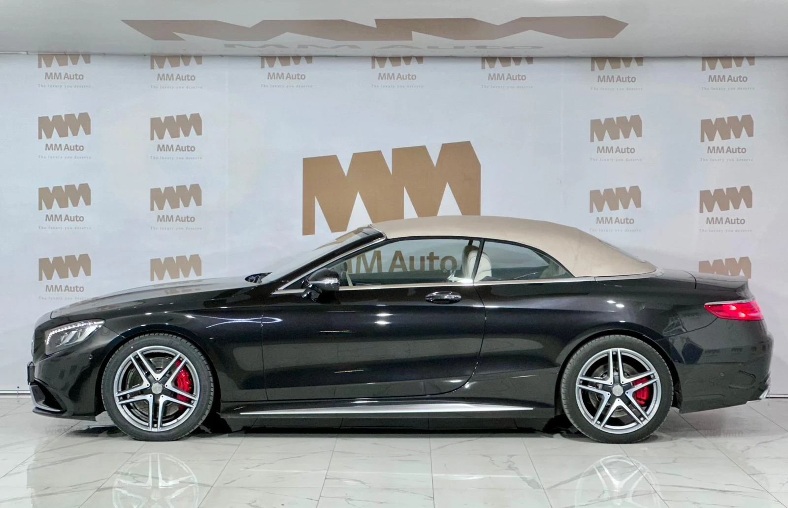 Mercedes-Benz S 63 AMG Cabrio* 4Matic* Burm* HuD* Exclusive, снимка 2 - Автомобили и джипове - 54604959