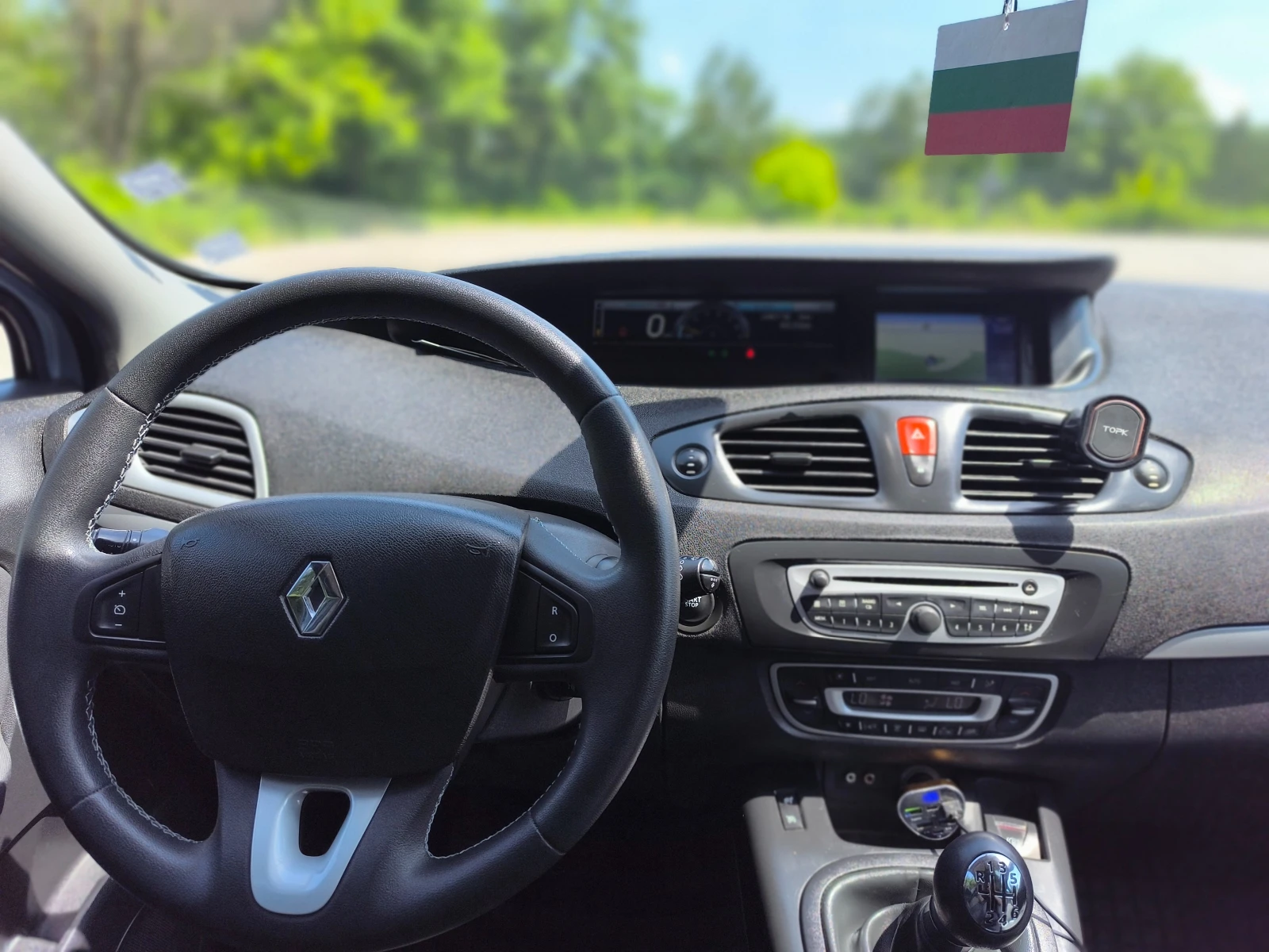 Renault Grand scenic 1.4 tce, снимка 9 - Автомобили и джипове - 54801894