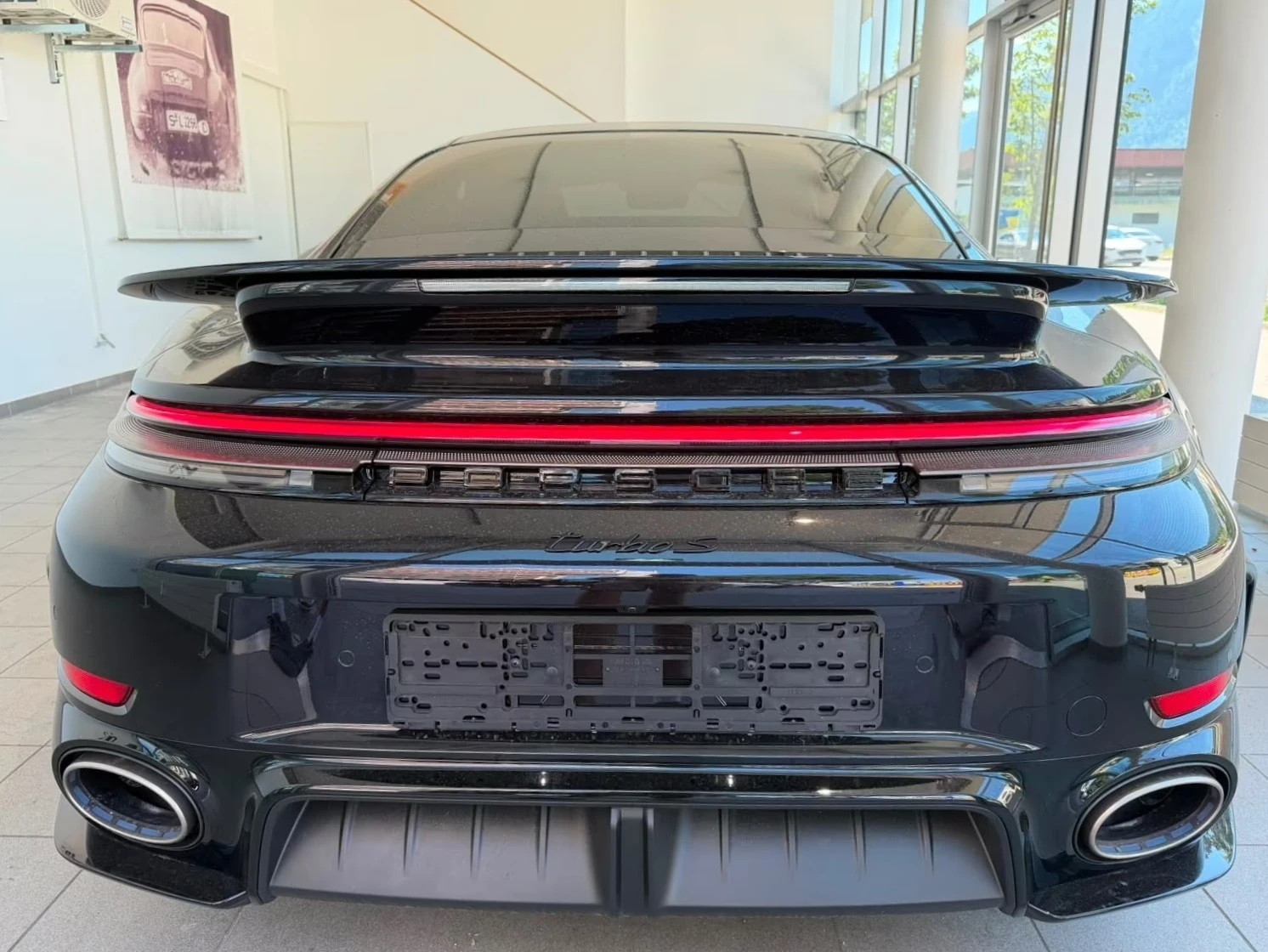 Porsche 911 992 / TURBO S / CERAMIC / LIFT/ BURM/ MATRIX/ 360/, снимка 5 - Автомобили и джипове - 55313079