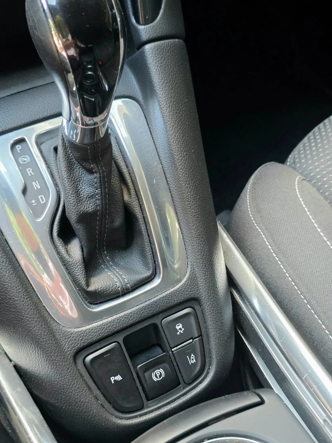 Opel Zafira Tourer 2.0 CDTI 170 к.с., снимка 16 - Автомобили и джипове - 55361142