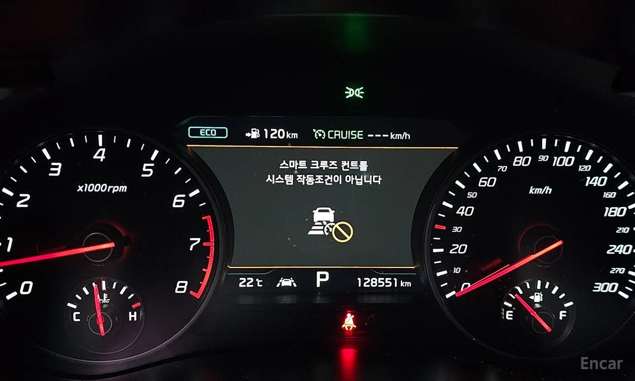 Kia Stinger 3.3* TURBO* GT* ОБДУХВАНЕ* ДИСТРОНИК* ХЕДЪП* 360КА, снимка 12 - Автомобили и джипове - 55690139
