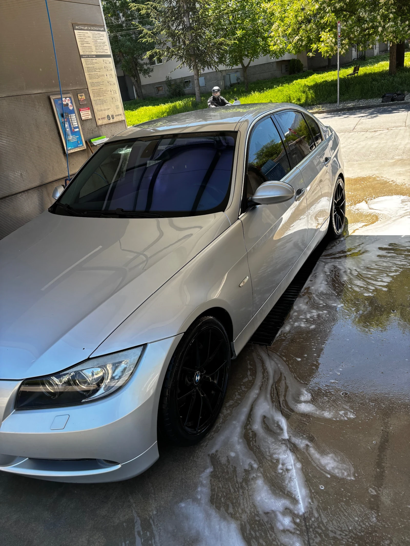 BMW 330, снимка 4 - Автомобили и джипове - 55878039