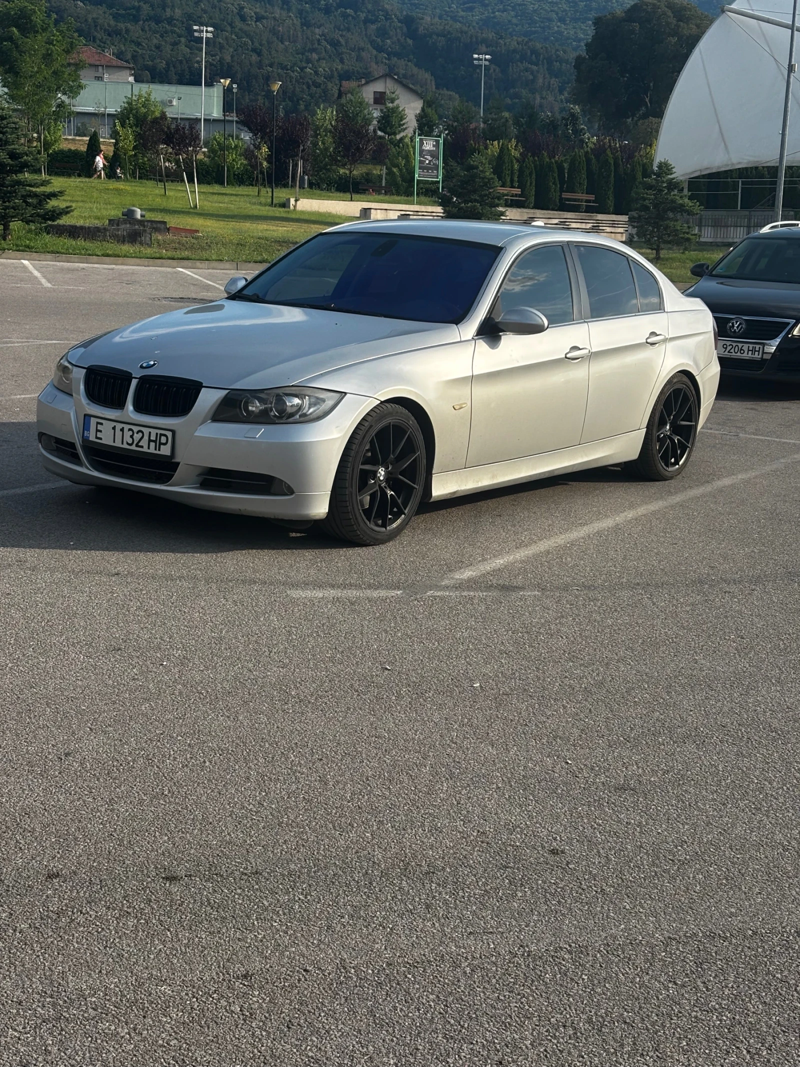 BMW 330, снимка 3 - Автомобили и джипове - 55878039