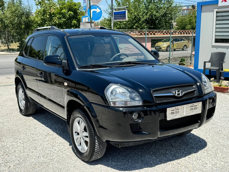 Hyundai Tucson 2, 0i* ГАЗ* 4x4* ИТАЛИЯ* СЕРВИЗНА, снимка 1 - Автомобили и джипове - 46537271