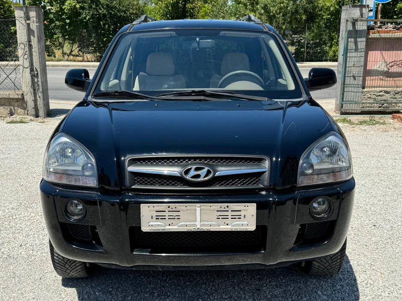 Hyundai Tucson 2, 0i* ГАЗ* 4x4* ИТАЛИЯ* СЕРВИЗНА, снимка 4 - Автомобили и джипове - 46537271