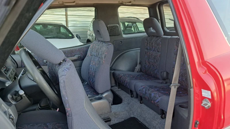 Toyota Rav4 2.0i  NOV VNOS GERMANY, снимка 13 - Автомобили и джипове - 48403603