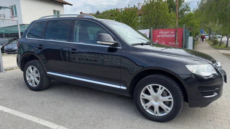 VW Touareg, снимка 8 - Автомобили и джипове - 51911897