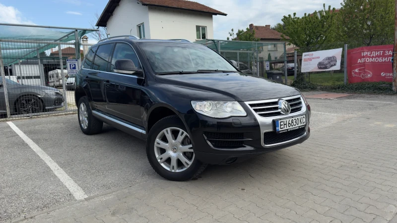 VW Touareg, снимка 2 - Автомобили и джипове - 51911897