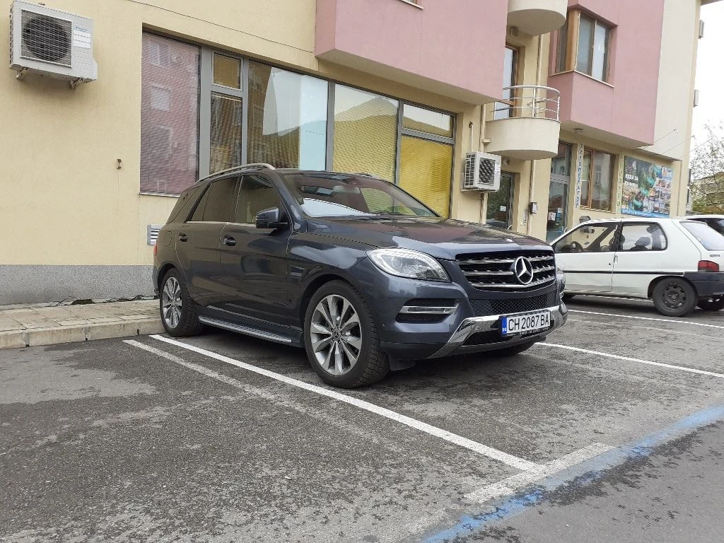 Mercedes-Benz ML 350 EDITION 2016 / 4 MATIC - изображение 2