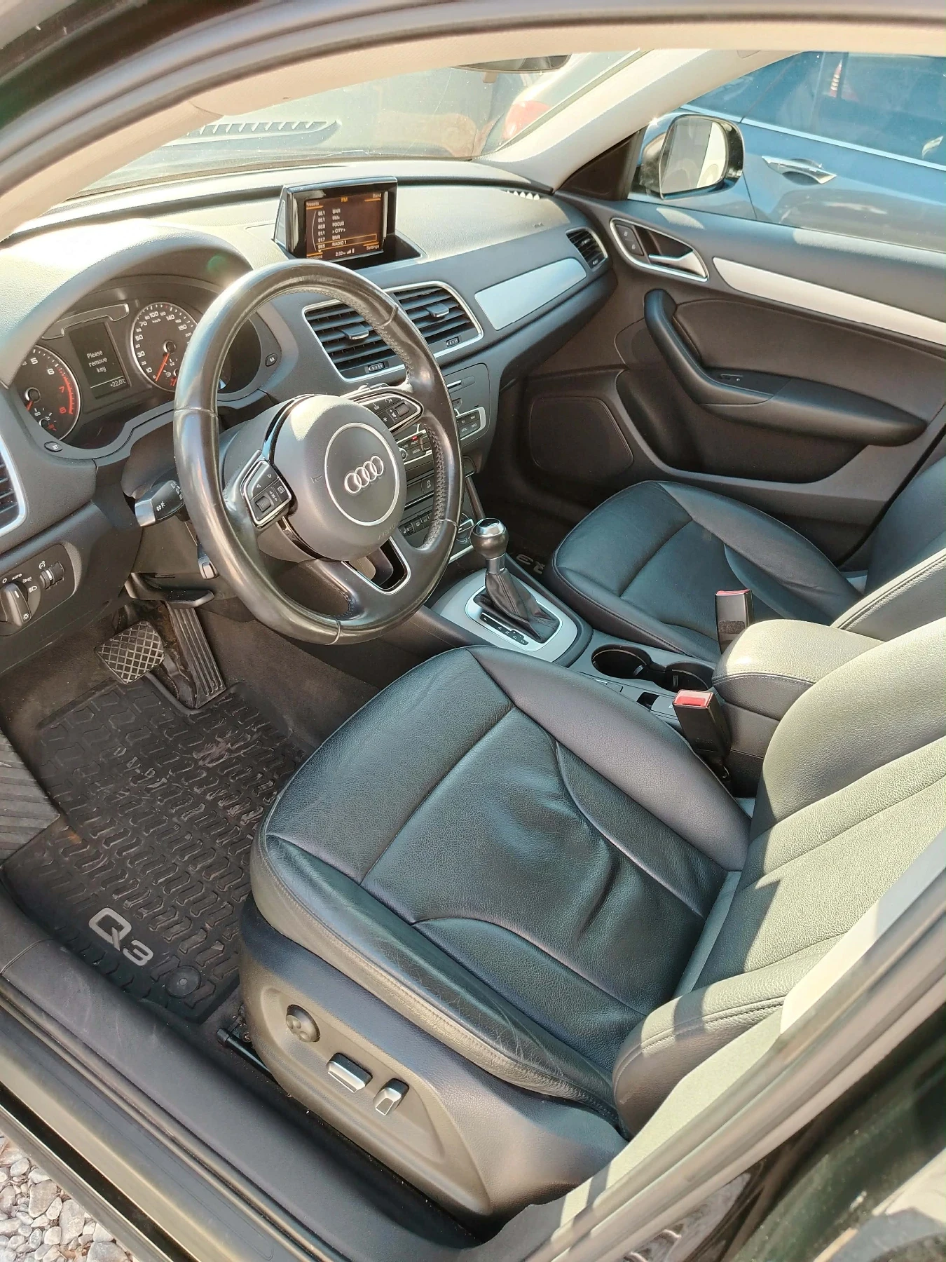 Audi Q3, снимка 6 - Автомобили и джипове - 54283462