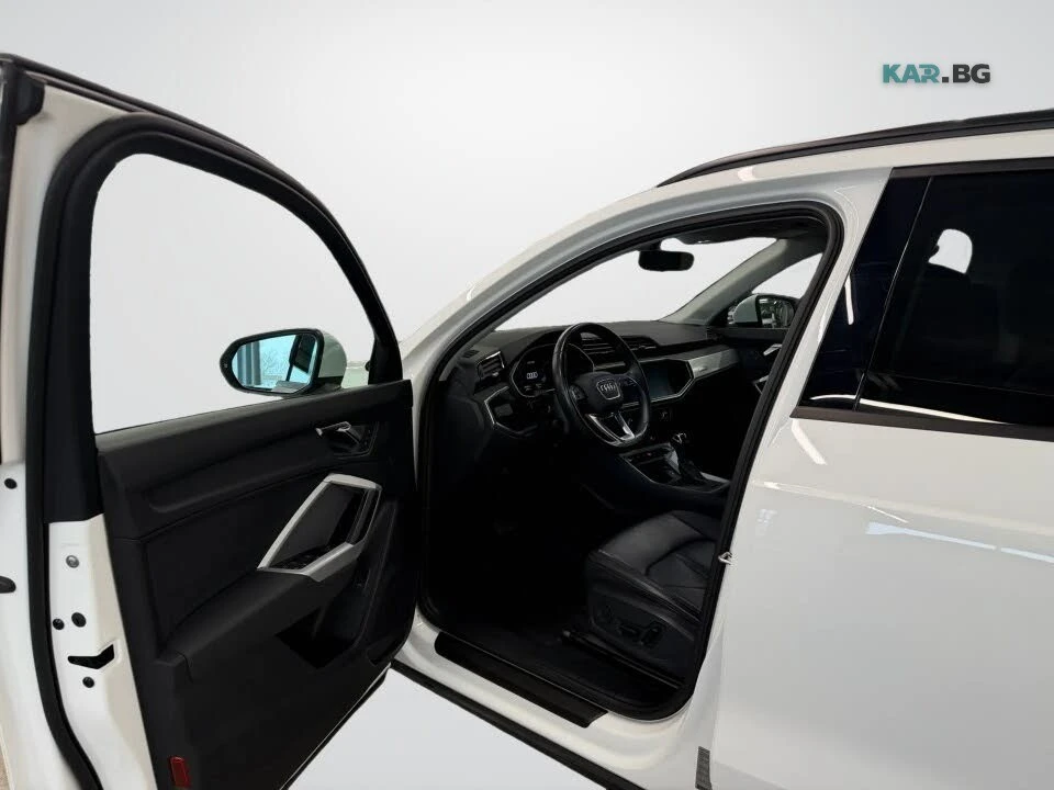 Audi Q3 * PANO * QUATTRO * Автокредит (Цена до България), снимка 9 - Автомобили и джипове - 55117846