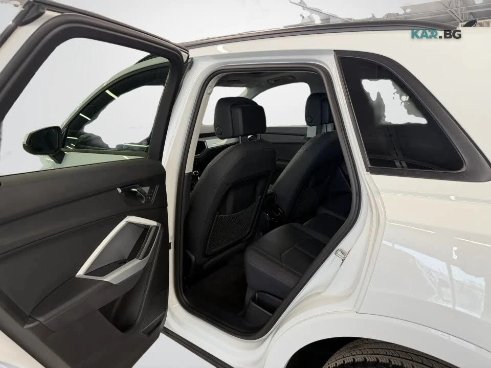 Audi Q3 * PANO * QUATTRO * Автокредит (Цена до България), снимка 10 - Автомобили и джипове - 55117846