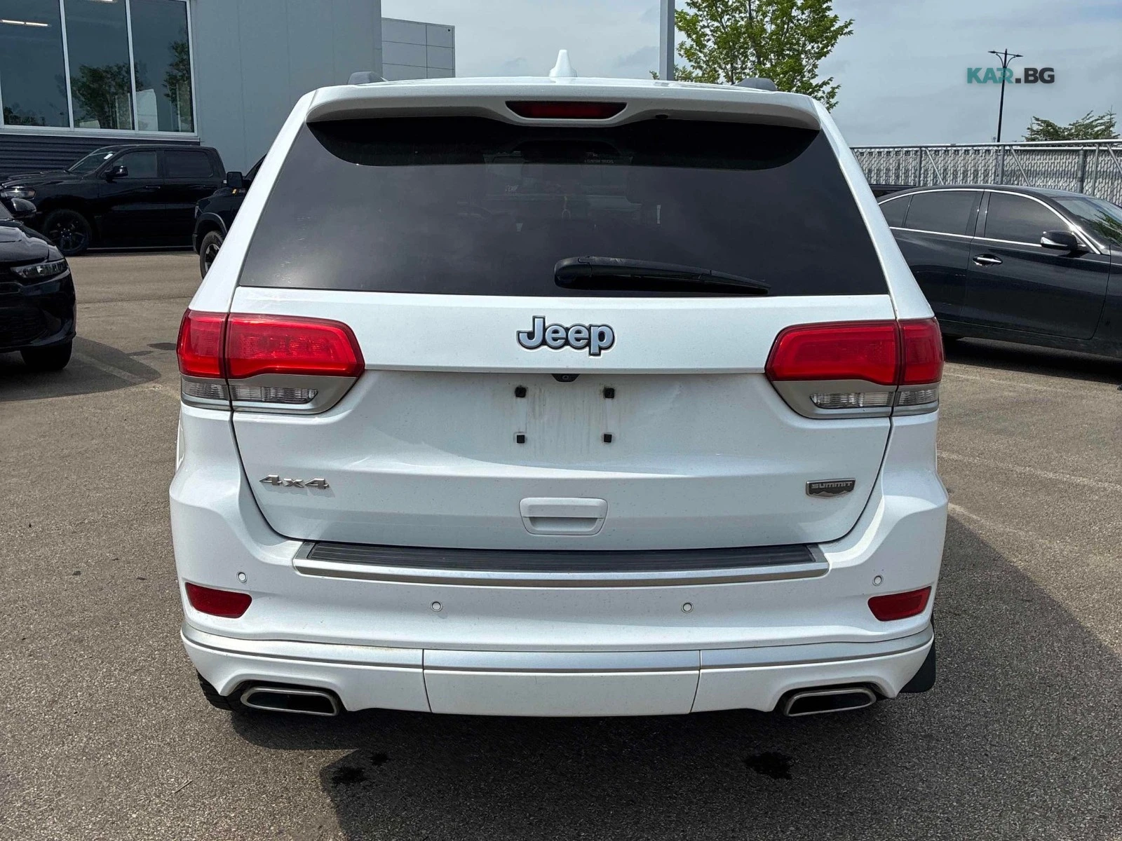 Jeep Cherokee SUMMIT 5.7 ЦЕНА ДО БЪЛГАРИЯ АВТОКРЕДИТ, снимка 5 - Автомобили и джипове - 55356000