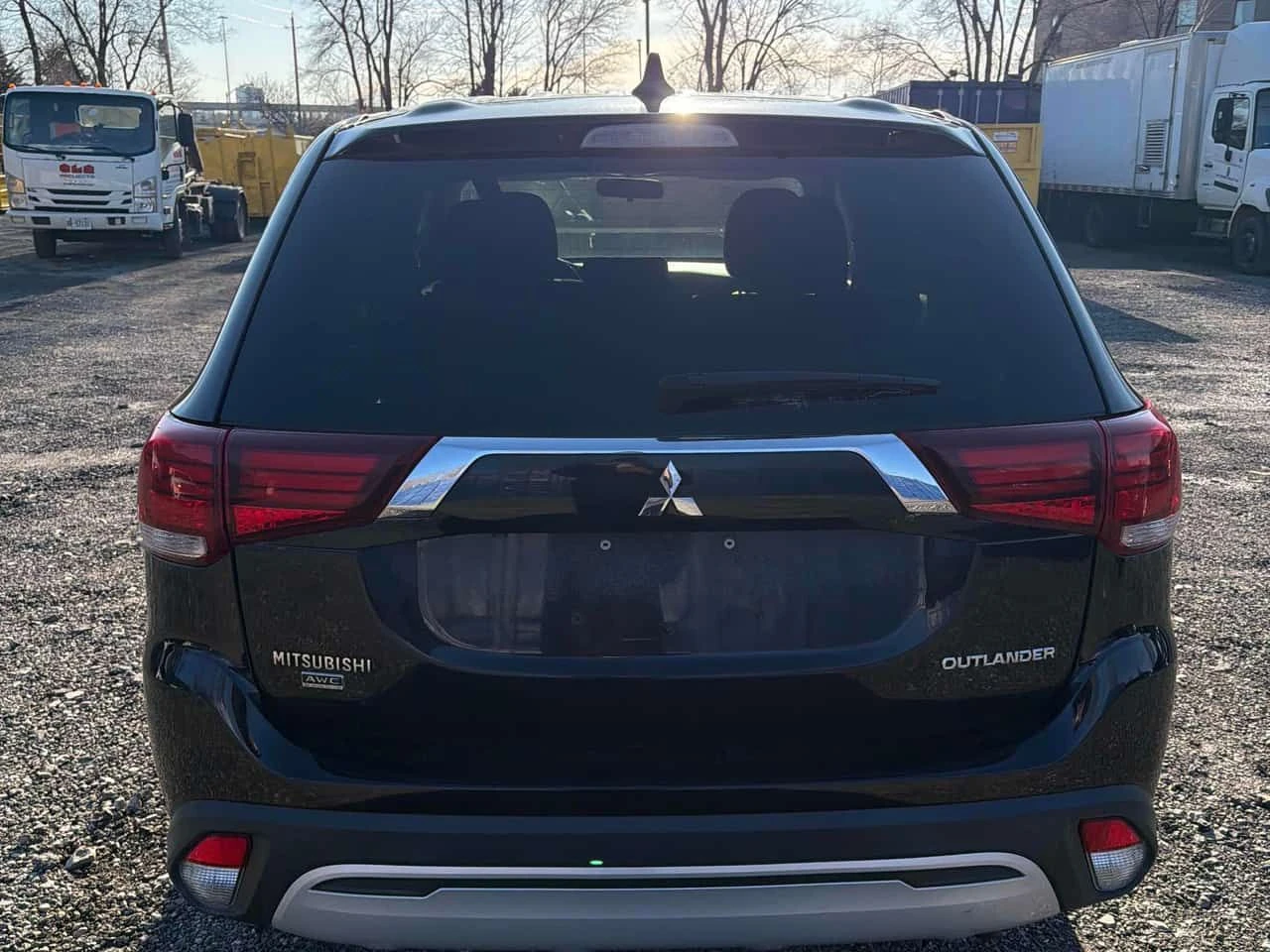 Mitsubishi Outlander * ES * CARFAX * ОПЦИЯ ЗА ФИНАНСИРАНЕ , снимка 4 - Автомобили и джипове - 55433600