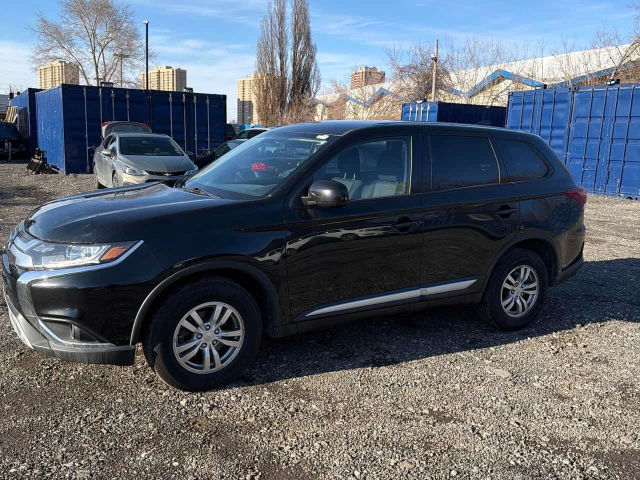 Mitsubishi Outlander * ES * CARFAX * ОПЦИЯ ЗА ФИНАНСИРАНЕ , снимка 17 - Автомобили и джипове - 55433600