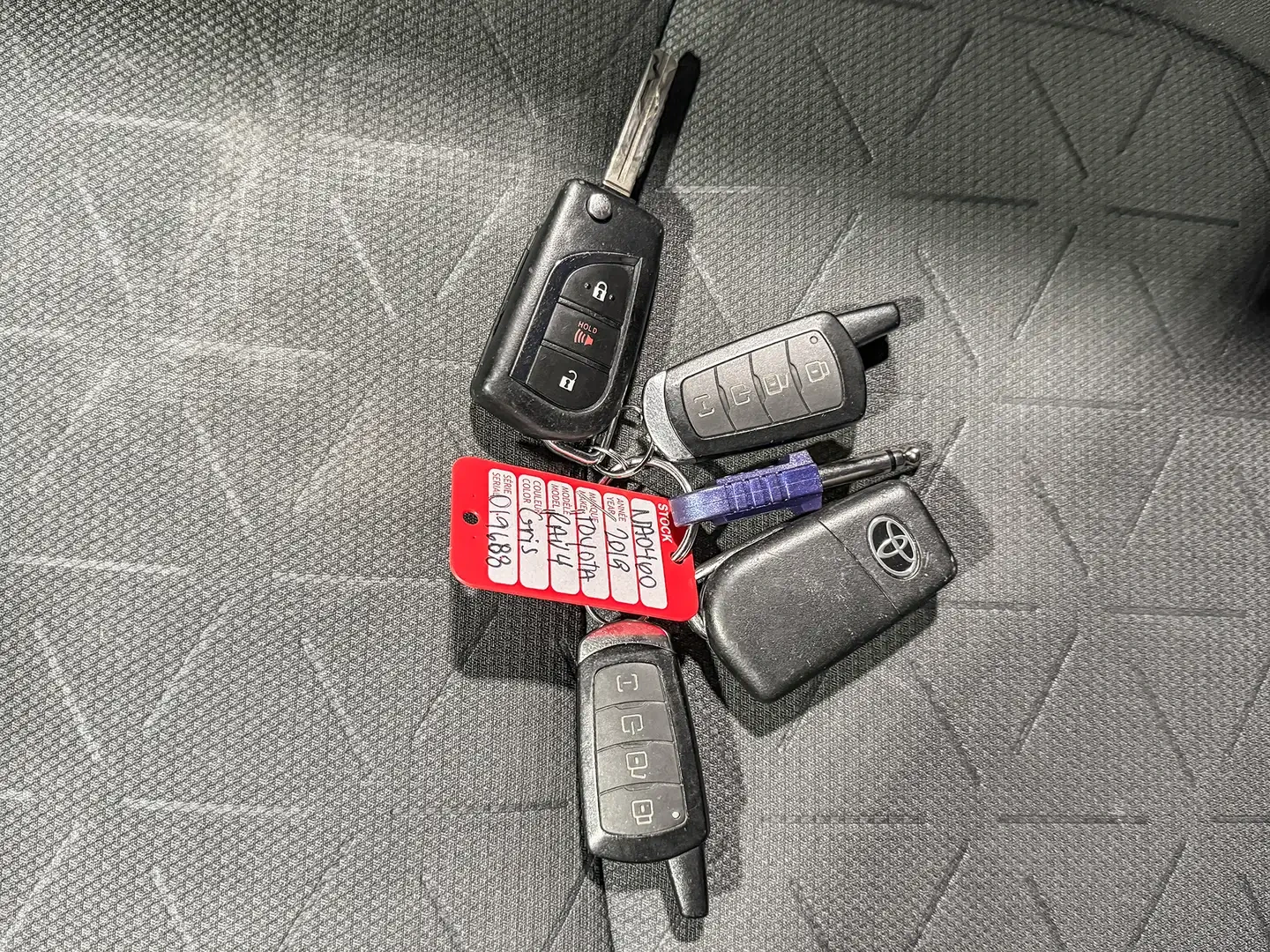 Toyota Rav4 LE FWD * ������� * ������ | Mobile.bg � ����������� 12