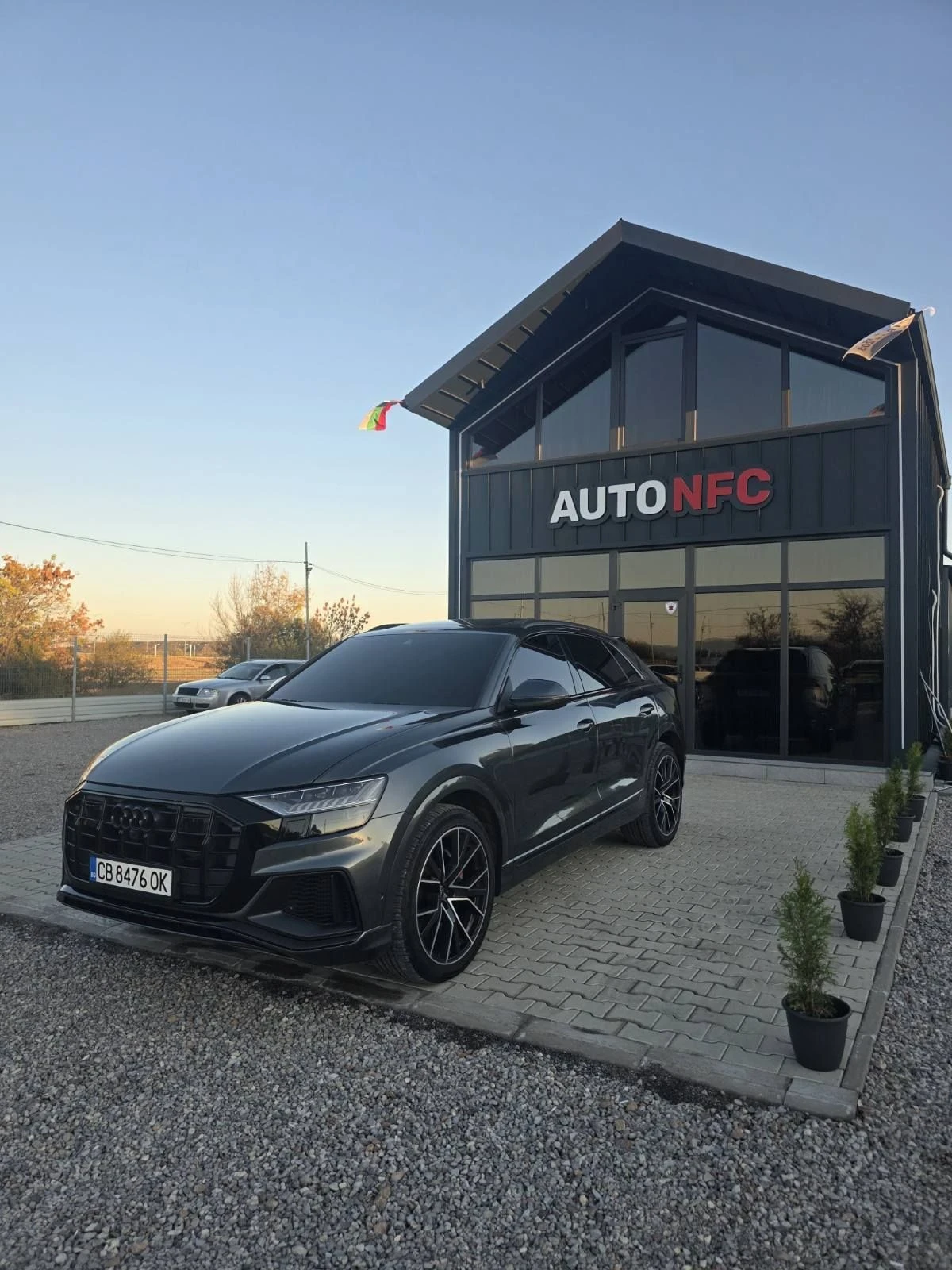 Audi SQ8, снимка 3 - Автомобили и джипове - 56574412
