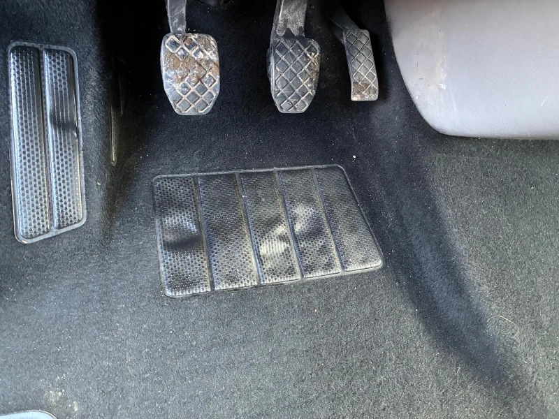 VW T5 1.9TDI-102к.с., снимка 9 - Бусове и автобуси - 53122827