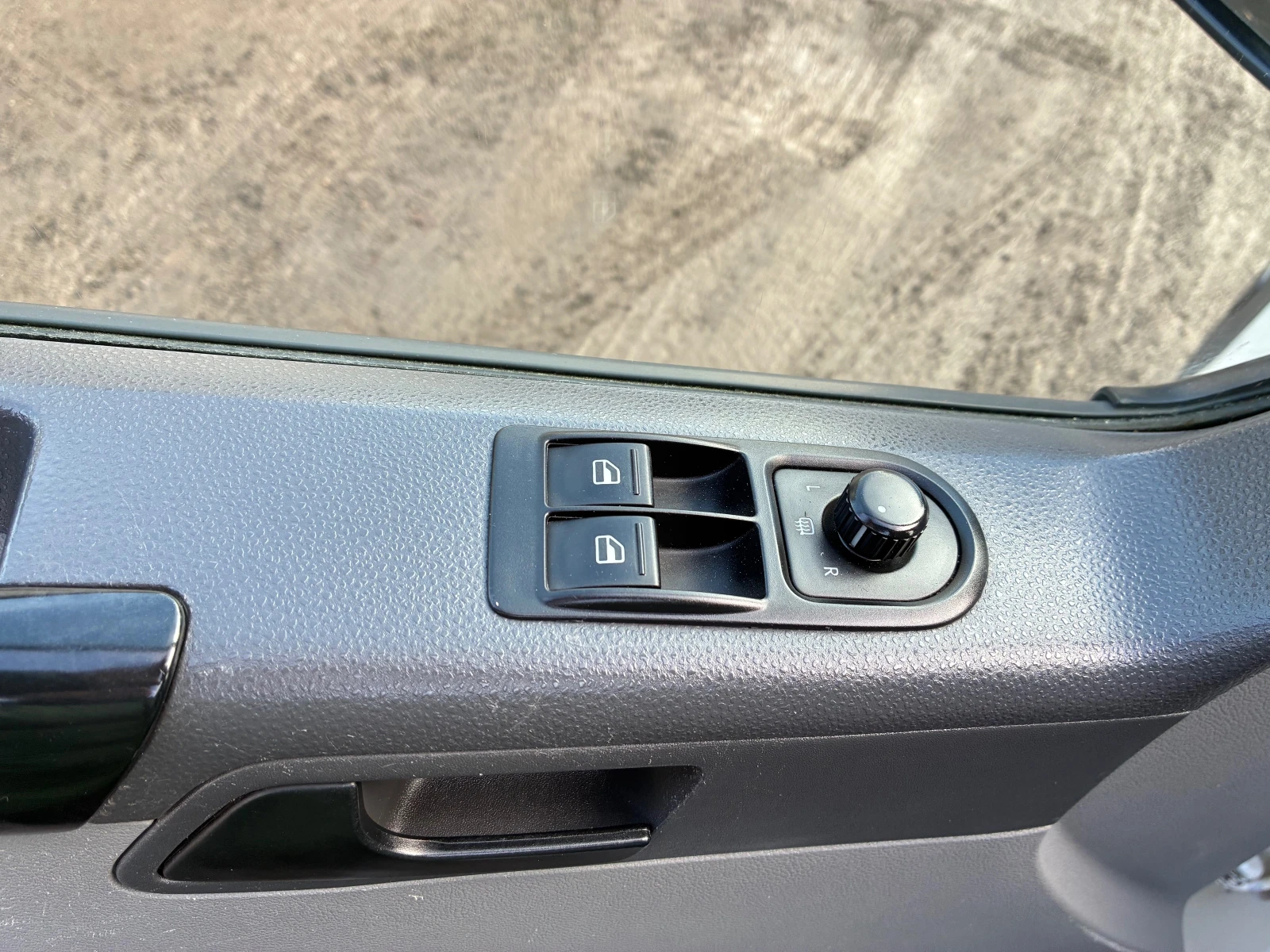 VW Transporter 1.9TDI-102�.�. | Mobile.bg � ����������� 12