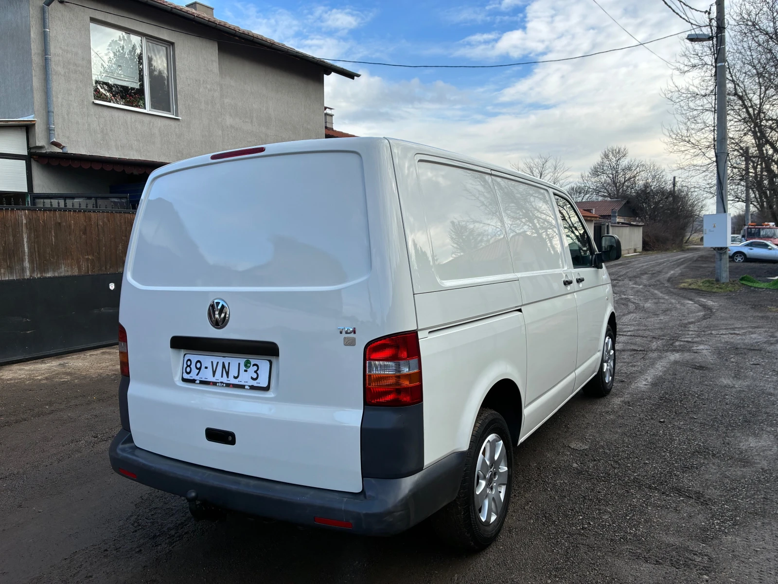 VW T5 1.9TDI-102к.с. - изображение 4