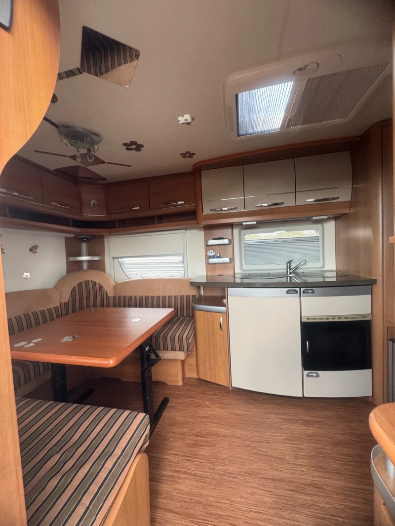 Каравана Hobby Excellent Климатик , снимка 12 - Каравани и кемпери - 52324453