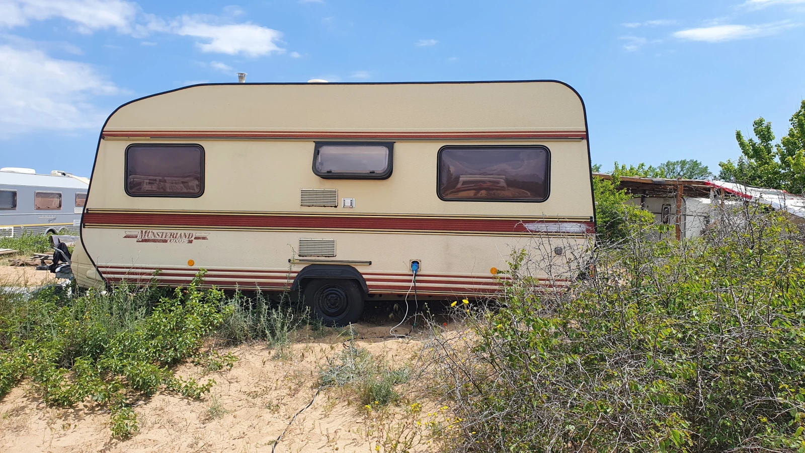 Каравана LMC luxus 500 на плаж Градина - изображение 2