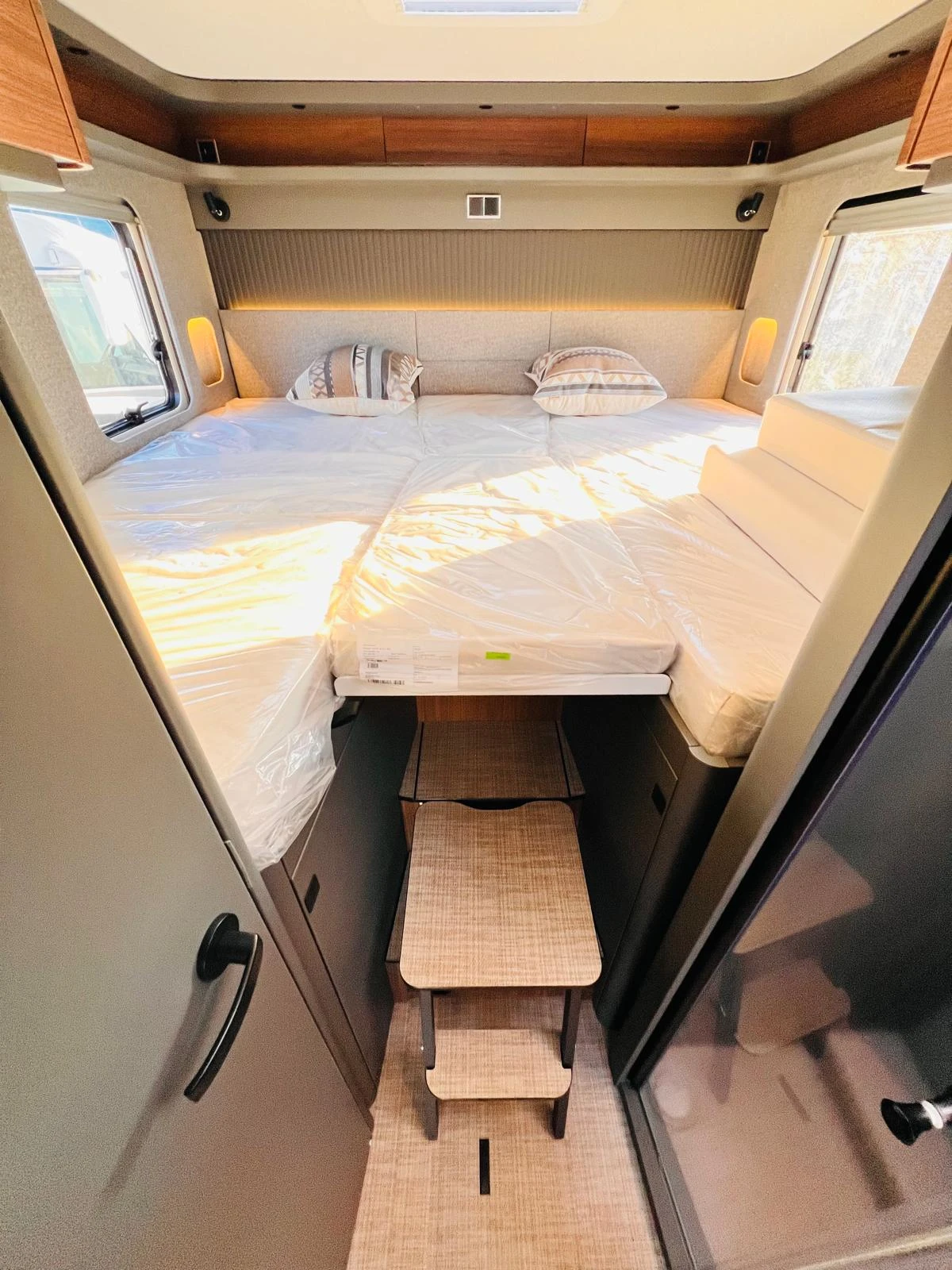 Кемпер HYMER / ERIBA BMC I 680 3500 кг. SLS-шаси КЛИМАТИК, снимка 15 - Каравани и кемпери - 53757104