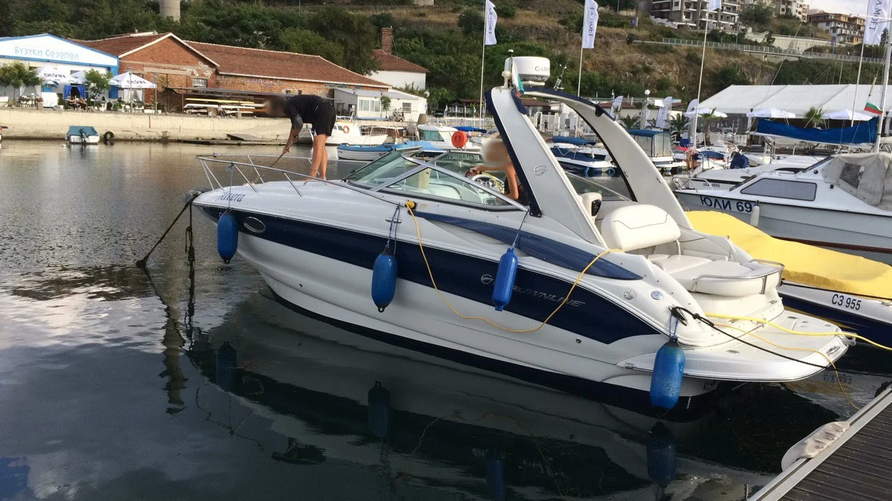 Моторна яхта Crownline 250 CR - изображение 3