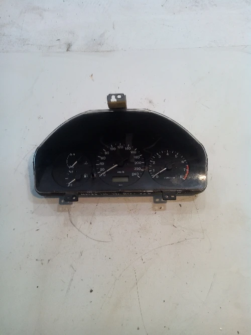 Километраж за Мазда 626 2.0 бензин