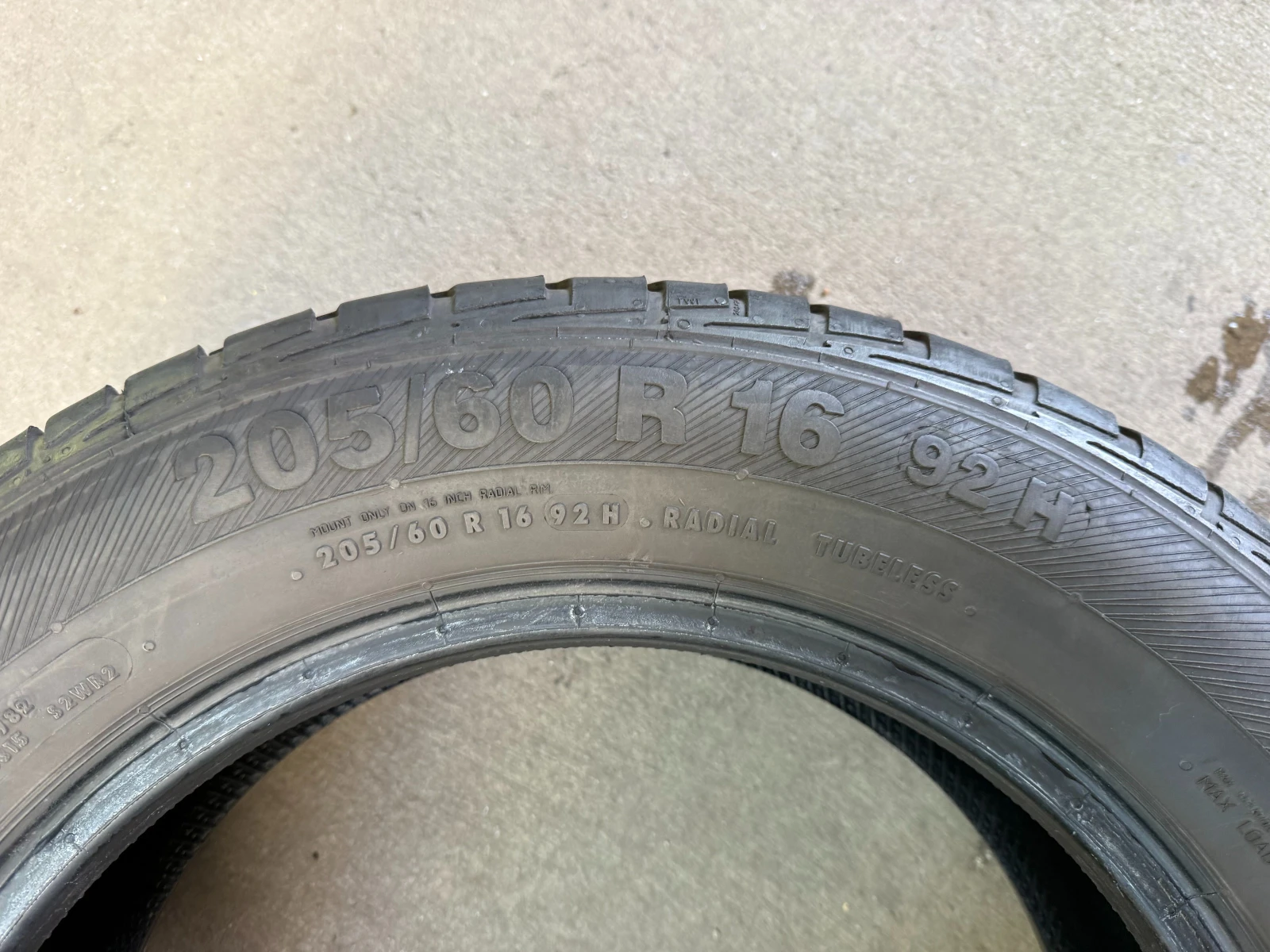 Гуми Летни 205/60R16, снимка 5 - Гуми и джанти - 54673695