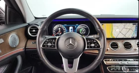 Mercedes-Benz E 300 4MATIC, снимка 14