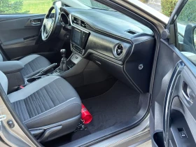 Toyota Auris, снимка 9