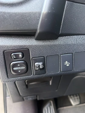 Toyota Auris, снимка 15