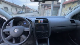 VW Golf - 2500 € / 4889.57 лв. - 69640654 7